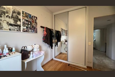 Apartamento para alugar com 120m², 3 quartos e 2 vagasQuarto 2