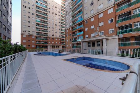 Apartamento à venda com 60m², 2 quartos e 1 vaga Apartamento à venda com 60m², 2 quartos e 1 vagaÁrea comum - Piscina