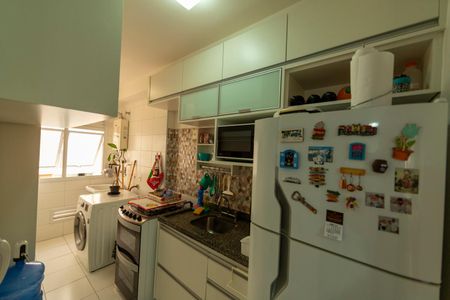 Apartamento à venda com 60m², 2 quartos e 1 vaga Apartamento à venda com 60m², 2 quartos e 1 vagaCozinha