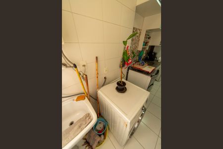 Apartamento à venda com 60m², 2 quartos e 1 vaga Apartamento à venda com 60m², 2 quartos e 1 vagaÁrea de Serviço