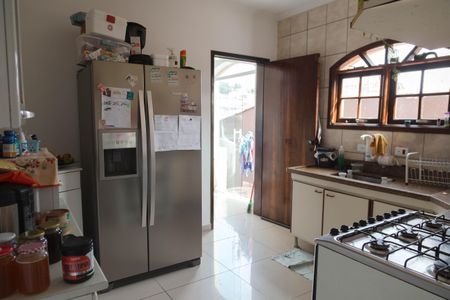 Casa à venda com 195m², 3 quartos e 2 vagasCozinha