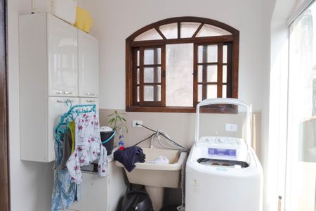 Casa à venda com 195m², 3 quartos e 2 vagasÁrea de Serviço