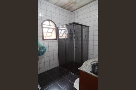 Casa à venda com 195m², 3 quartos e 2 vagasBanheiro