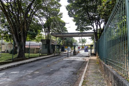 Apartamento à venda com 60m², 3 quartos e 1 vagaFachada e portaria