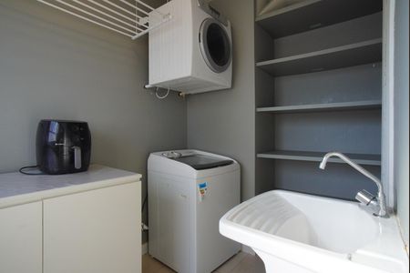 Apartamento à venda com 201m², 2 quartos e 1 vagaÁrea de Serviço