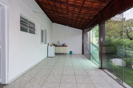Casa para alugar com 200m², 4 quartos e 1 vagaEdícula 