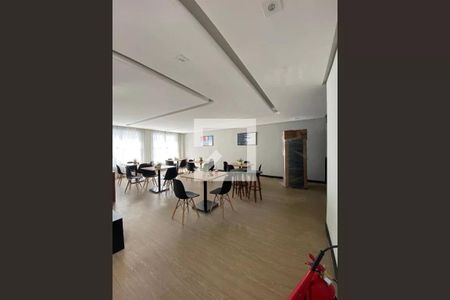 Apartamento à venda com 34m², 1 quarto e sem vaga Apartamento à venda com 34m², 1 quarto e sem vagaÁrea comum - Salão de festas