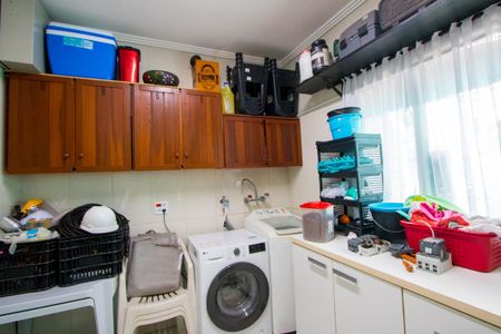 Casa à venda com 150m², 3 quartos e 3 vagasÁrea de Serviço