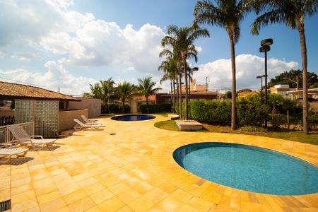 Apartamento à venda com 110m², 3 quartos e sem vagaÁrea comum - Piscina