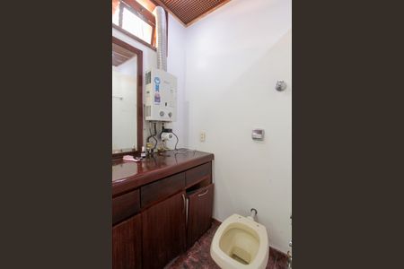 Casa de condomínio para alugar com 782m², 6 quartos e 8 vagasBanheiro Quarto 3 suíte