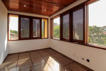 Casa de condomínio para alugar com 782m², 6 quartos e 8 vagasEscritório 2