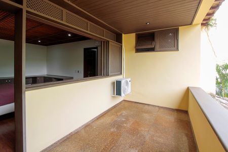 Casa de condomínio para alugar com 782m², 6 quartos e 8 vagasVaranda Quarto 4 suíte