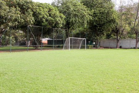 Casa de condomínio para alugar com 782m², 6 quartos e 8 vagasÁrea comum - Quadra futebol