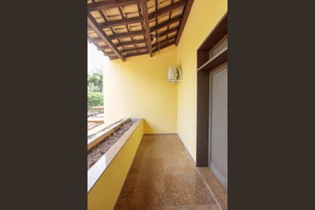 Casa de condomínio para alugar com 782m², 6 quartos e 8 vagasVaranda Quarto 3 suíte