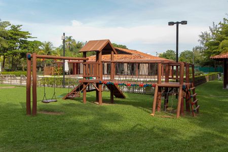 Casa de condomínio para alugar com 782m², 6 quartos e 8 vagasÁrea comum - Playground