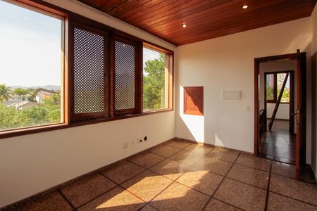 Casa de condomínio para alugar com 782m², 6 quartos e 8 vagasEscritório 2