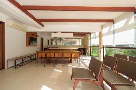 Casa de condomínio para alugar com 782m², 6 quartos e 8 vagasÁrea comum - Salão Gourmet