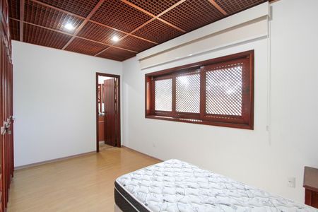 Casa de condomínio para alugar com 782m², 6 quartos e 8 vagasQuarto 2 suíte