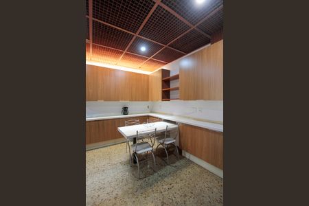 Casa de condomínio para alugar com 782m², 6 quartos e 8 vagasCozinha