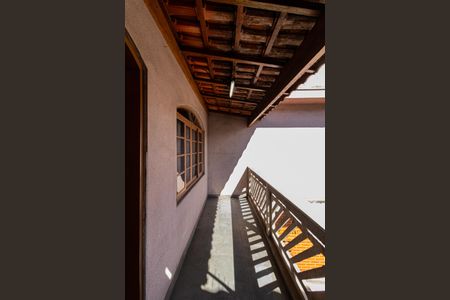 Casa à venda com 275m², 6 quartos e 3 vagasCasa 4 - Varanda