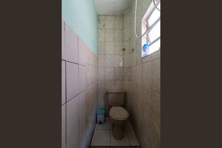 Casa à venda com 275m², 6 quartos e 3 vagasCasa 3 - Banheiro  