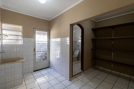 Casa à venda com 275m², 6 quartos e 3 vagasCasa 4 - Área de Serviço 