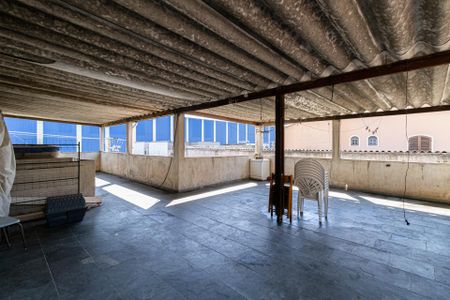 Casa à venda com 275m², 6 quartos e 3 vagasCasa 4 - Terraço 