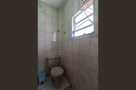 Casa à venda com 275m², 6 quartos e 3 vagasCasa 3 - Banheiro  