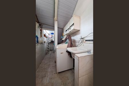 Casa à venda com 129m², 3 quartos e 1 vagaÁrea de Serviço