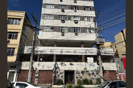 Apartamento à venda com 55m², 1 quarto e 1 vagaFachada + plaquinha