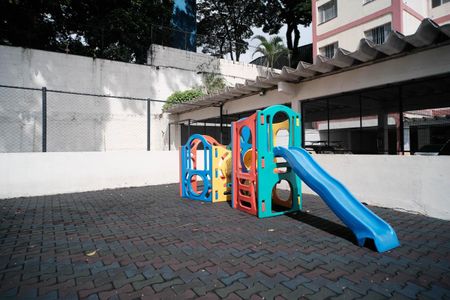 Apartamento à venda com 65m², 3 quartos e 1 vagaÁrea comum