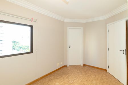Apartamento à venda com 180m², 3 quartos e 3 vagasSuíte 2