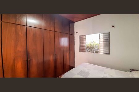 Casa à venda com 120m², 3 quartos e 2 vagasQuarto 2