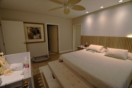 Casa de condomínio à venda com 270m², 3 quartos e 4 vagasSuíte 1