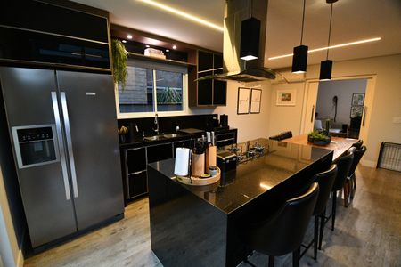 Casa de condomínio à venda com 270m², 3 quartos e 4 vagasCozinha