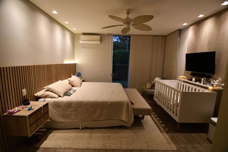 Casa de condomínio à venda com 270m², 3 quartos e 4 vagasSuíte 1