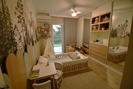 Casa de condomínio à venda com 270m², 3 quartos e 4 vagasSuíte 2