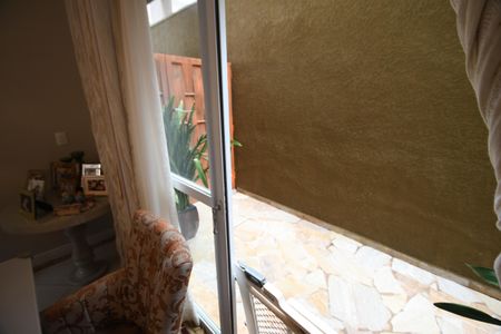 Casa de condomínio para alugar com 320m², 3 quartos e 4 vagasSala - Vista