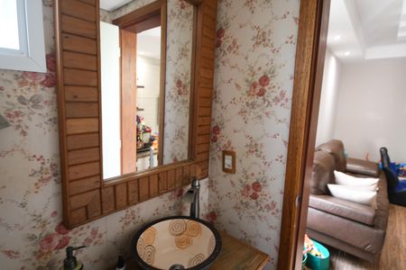 Casa de condomínio para alugar com 320m², 3 quartos e 4 vagasLavabo