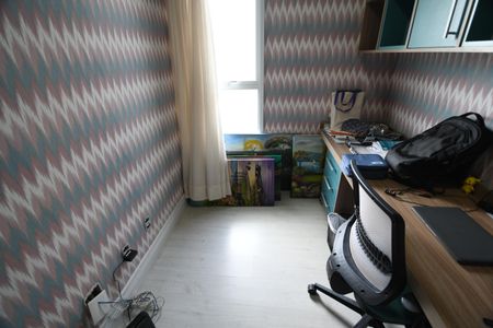 Casa de condomínio para alugar com 320m², 3 quartos e 4 vagasEscritório