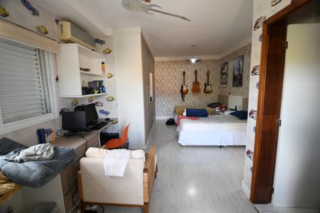 Casa de condomínio para alugar com 320m², 3 quartos e 4 vagasQuarto Suíte 2