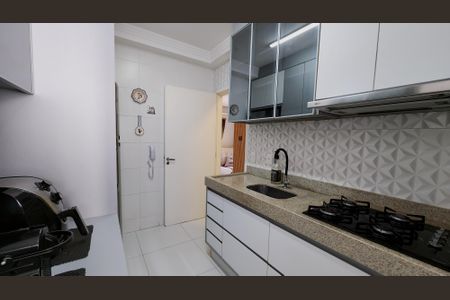 Apartamento à venda com 54m², 2 quartos e 1 vagaCozinha e Área de Serviço