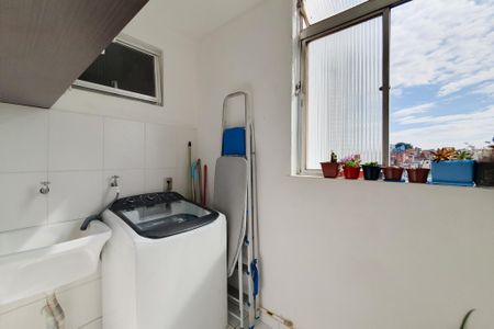 Apartamento à venda com 73m², 2 quartos e 1 vagaÁrea de Serviço