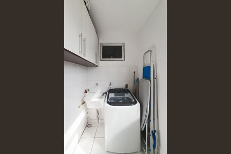 Apartamento à venda com 73m², 2 quartos e 1 vagaÁrea de Serviço