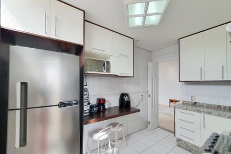 Apartamento à venda com 73m², 2 quartos e 1 vagaCozinha 