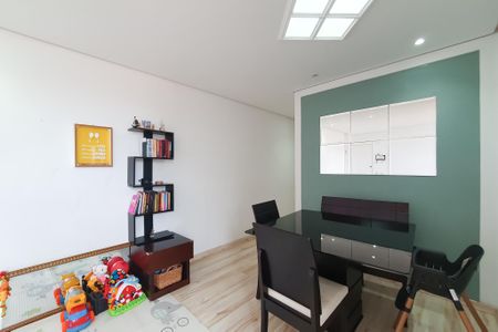 Apartamento à venda com 73m², 2 quartos e 1 vagaSala