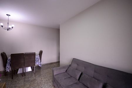 Apartamento à venda com 72m², 3 quartos e 1 vaga Apartamento à venda com 72m², 3 quartos e 1 vagaSala