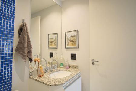 Apartamento à venda com 57m², 2 quartos e 1 vagaBanheiro Social