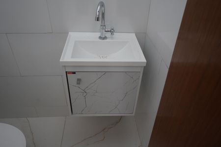 Casa para alugar com 65m², 2 quartos e sem vagaBanheiro