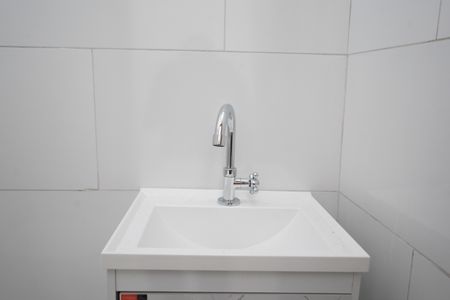 Casa para alugar com 65m², 2 quartos e sem vagaBanheiro